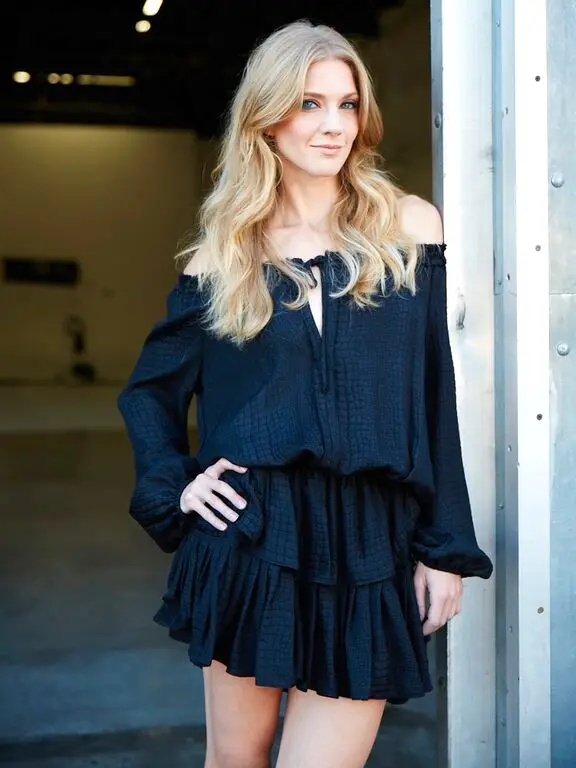 Q&A: "Legends" Actress Winter Ave Zoli