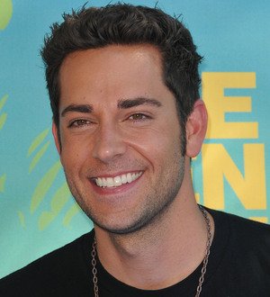 Zachary Levi turns server for charity