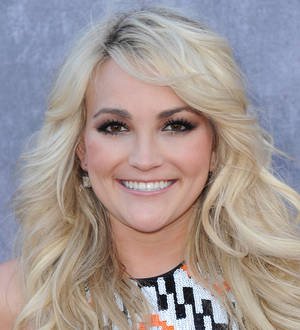 Jamie Lynn Spears seen breaking up brawl in footage