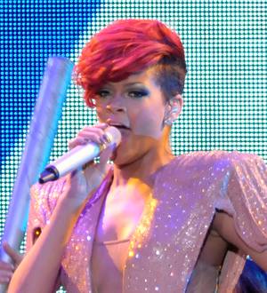 Rihanna Linked to Fake Concert Lawsuit
