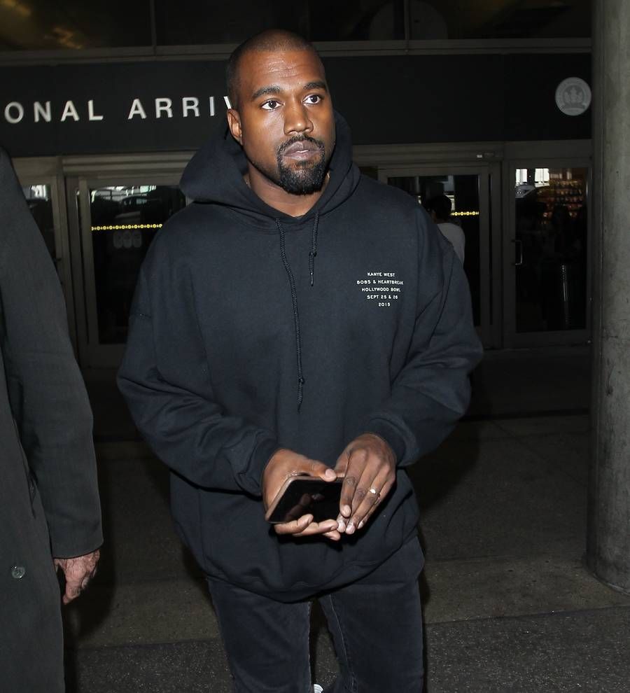 Kanye West no longer executive producing Rihanna's new album - report