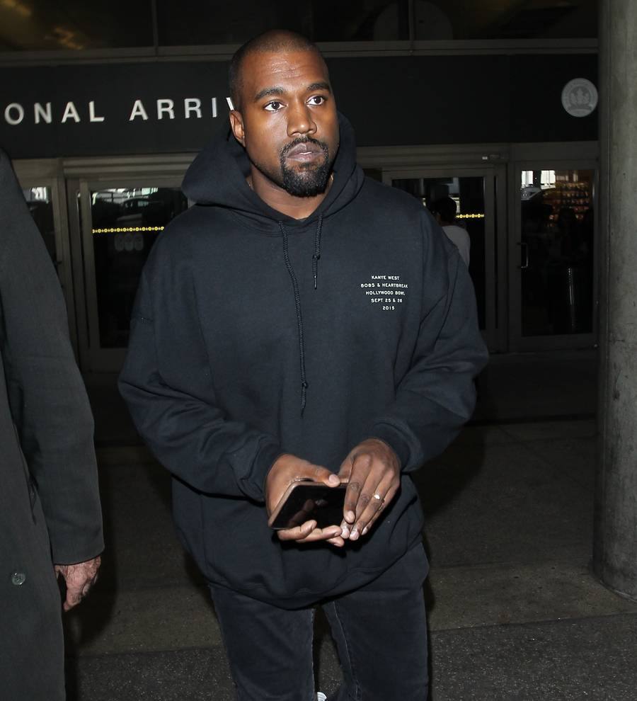 Kanye West no longer executive producing Rihanna's new album - report