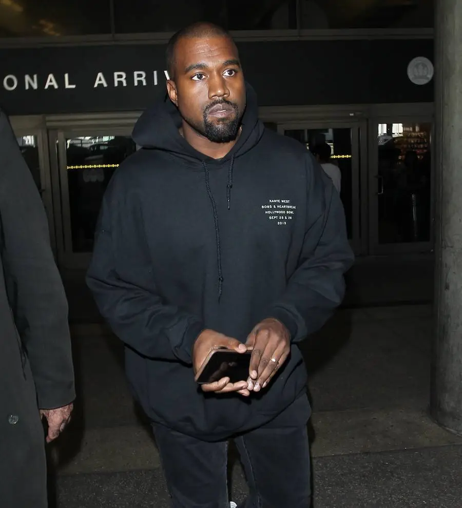 Kanye West no longer executive producing Rihanna's new album - report