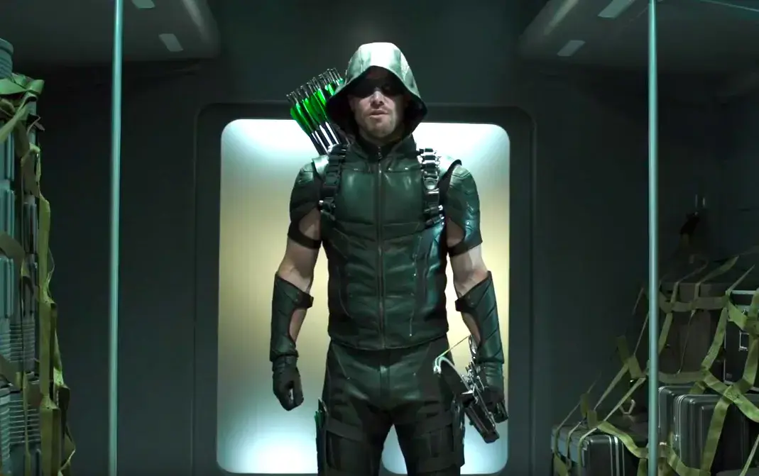 Top 5 Moments From The Season Premiere of "Arrow"!