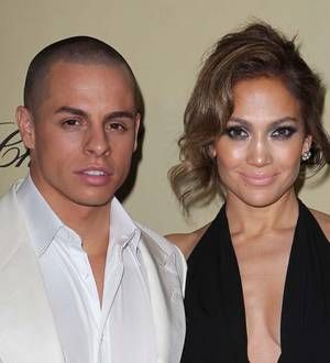Jennifer Lopez urged toyboy boyfriend to find younger girlfriend