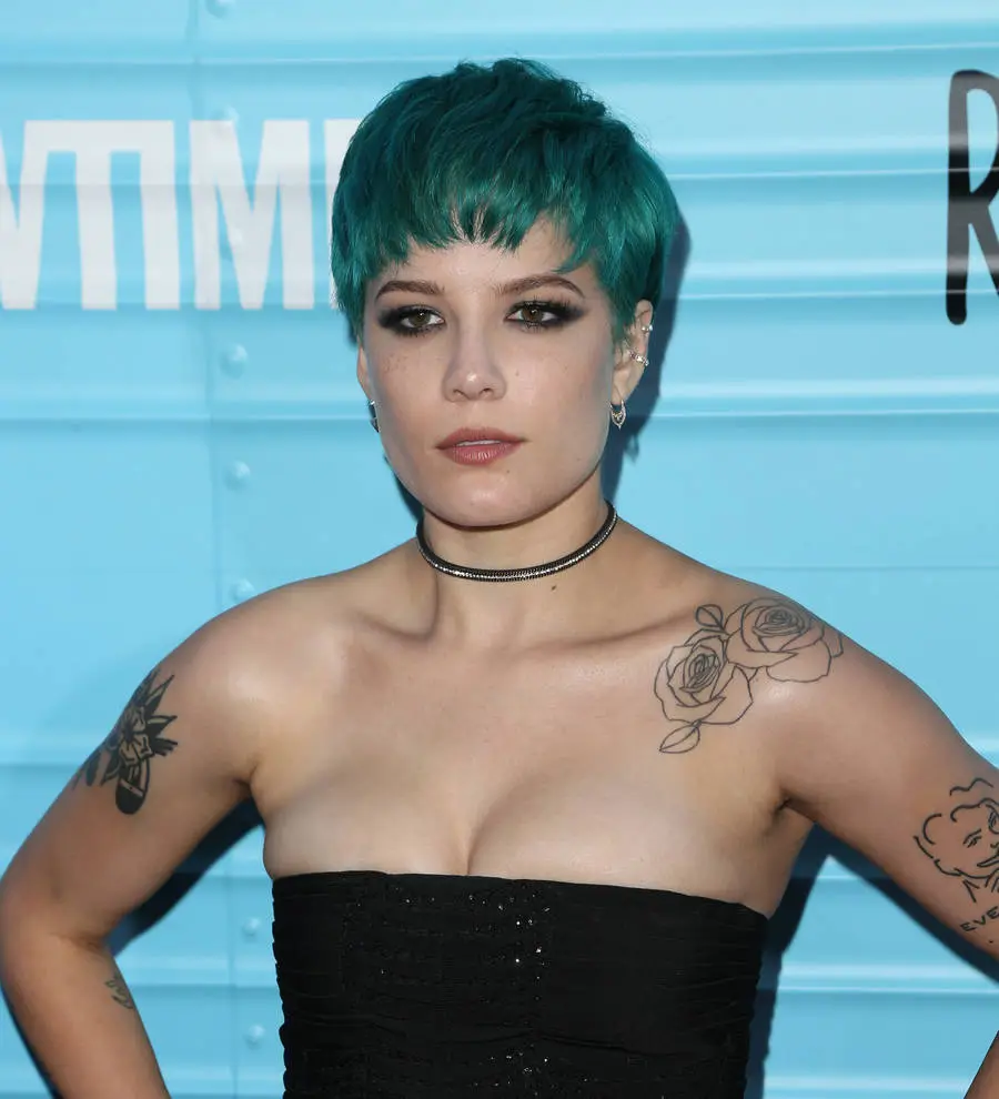 Halsey suffered miscarriage on 2015 tour