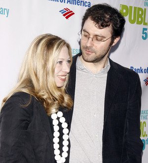 Chelsea Clinton still without power after Sandy