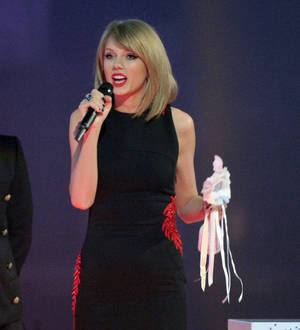 Taylor Swift's back catalog available on Jay Z's streaming service