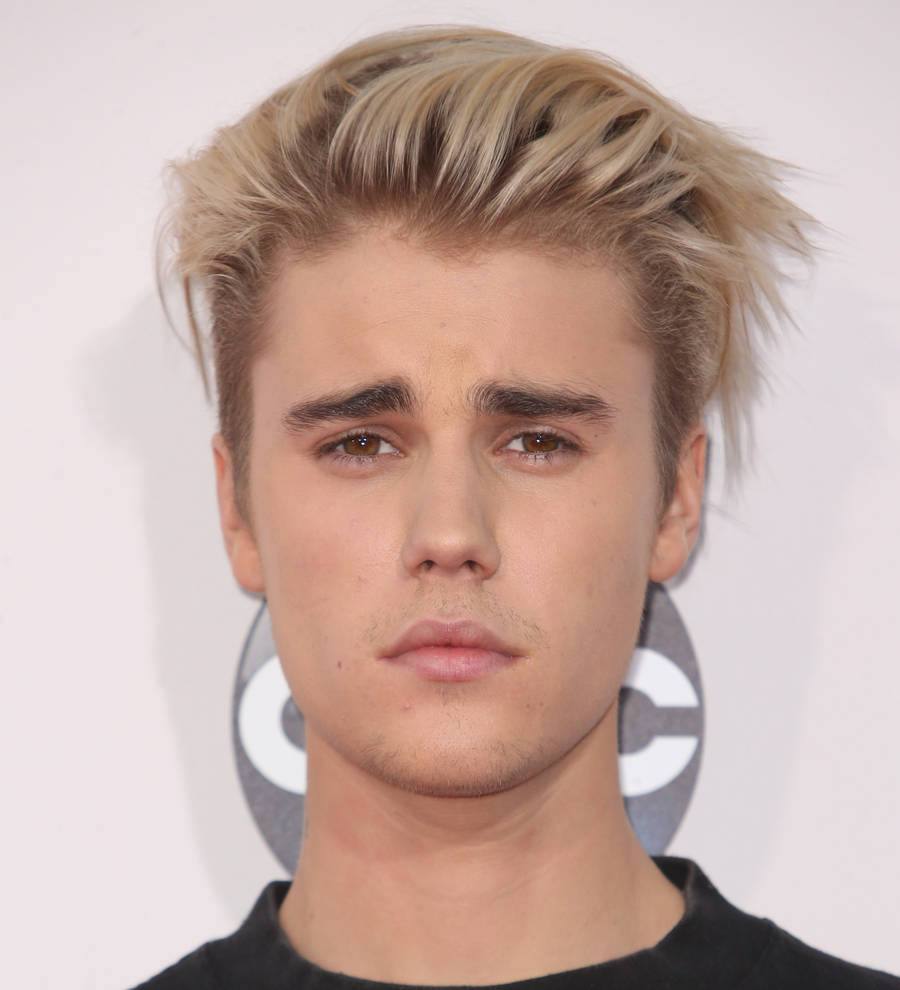 Justin Bieber nude snaps are fake - report