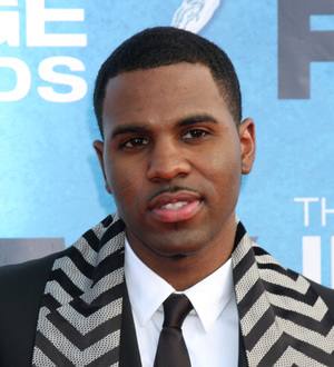 Derulo urges men to check for cancer