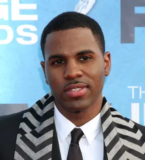 Derulo urges men to check for cancer