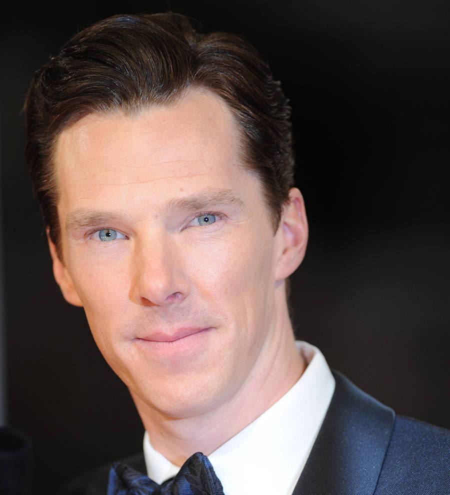 Benedict Cumberbatch receives CBE medal