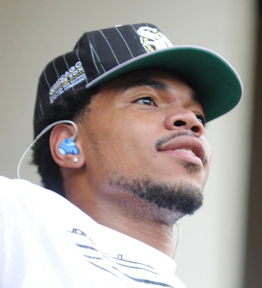 Chance the Rapper makes surprise appearance at Lollapalooza