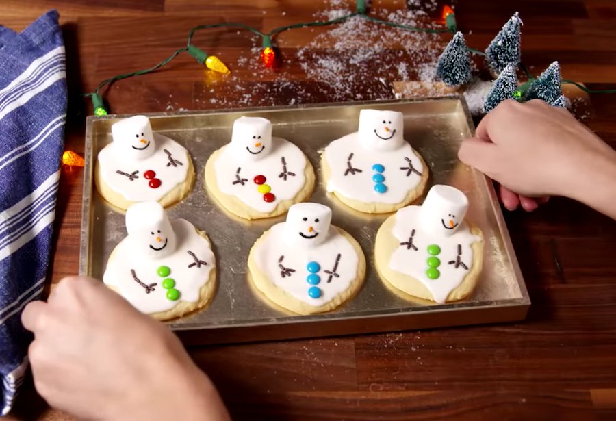 Easy Last-Minute DIY Treats For Your Next Holiday Party!