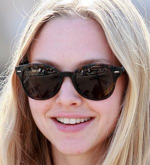 Seyfried Dating Phillippe?