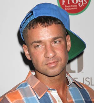 Jersey Shore star sued by his lawyer
