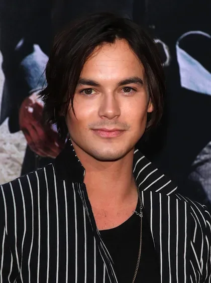 "Ravenswood" Expands "Pretty Little Liars" Universe