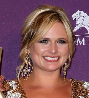 Miranda Lambert adds new dog to family