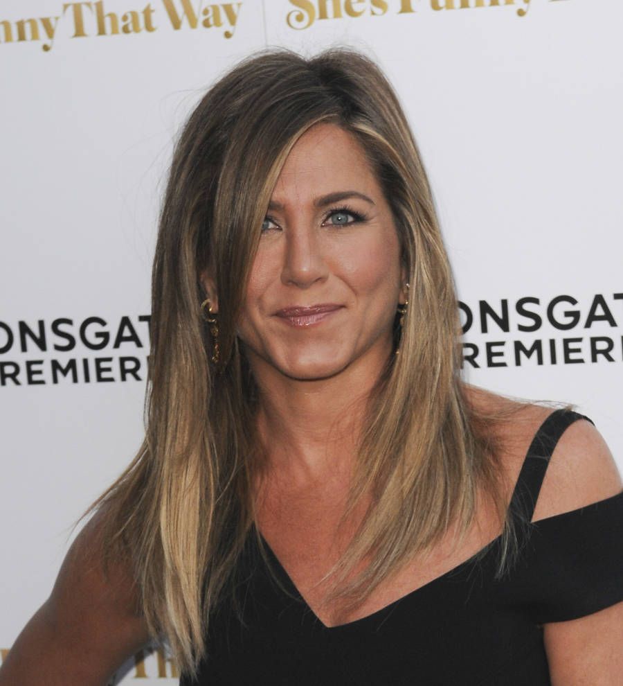 Jennifer Aniston mourning loss of mother