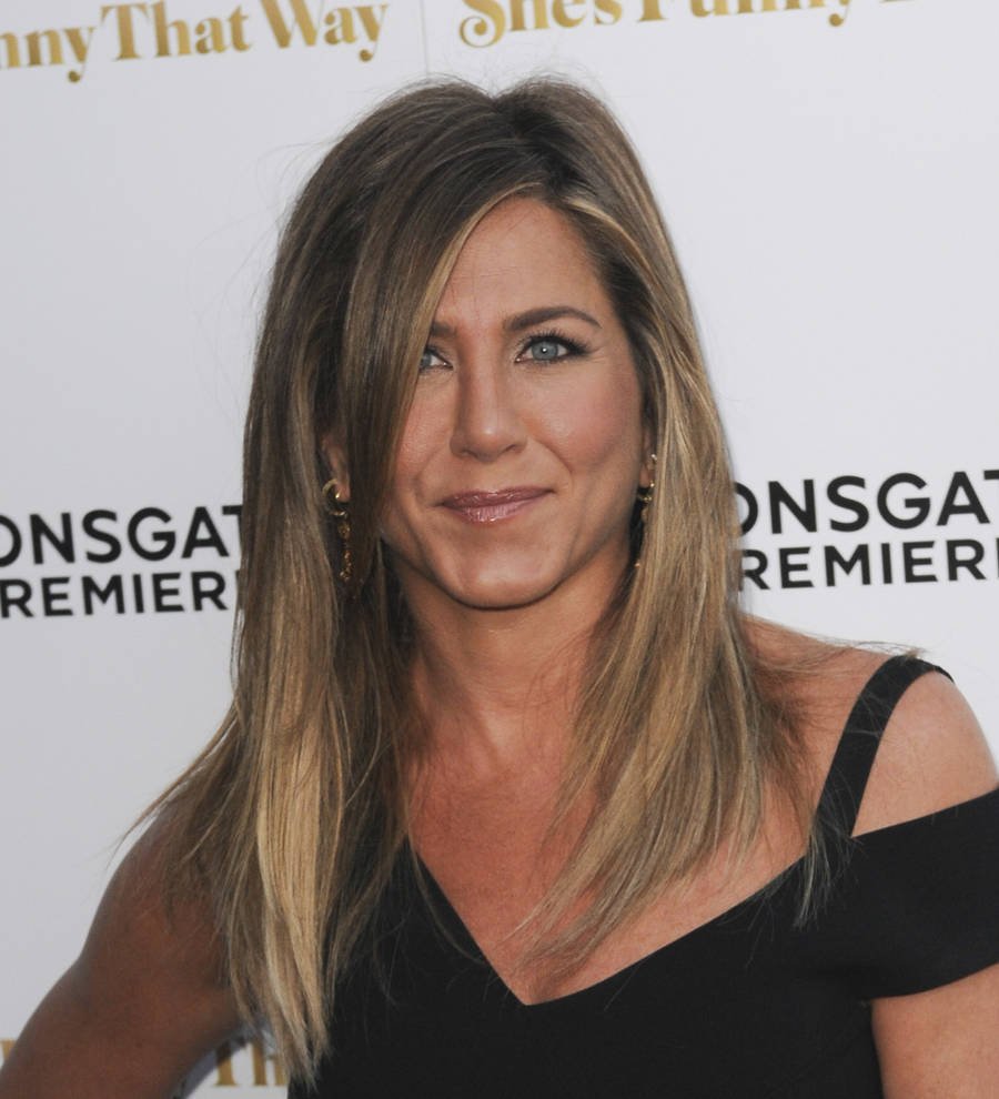 Jennifer Aniston mourning loss of mother
