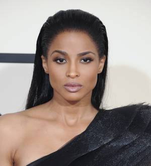 Ciara angers fans over shortened gig