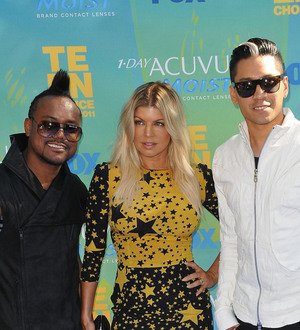 Black Eyed Peas join Michael Jackson show