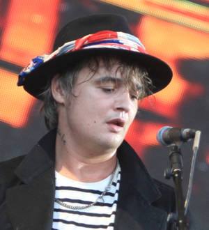 Pete Doherty pays tribute to late pal during surprise Glastonbury set