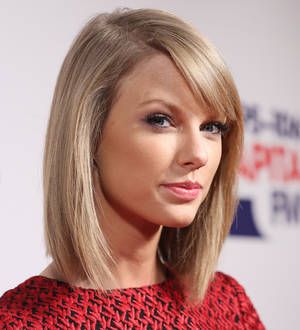Taylor Swift takes part in bizarre chocolate challenge