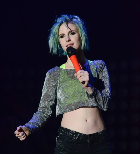 Paramore healed old wounds with therapy