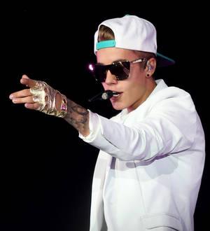 Justin Bieber shocks fans with dangerous skateboard stunt