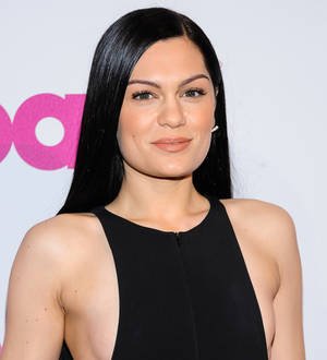 Jessie J upsets fans with Twitter cull