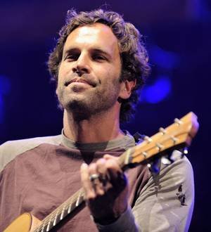 Jack Johnson urges fans to pedal to gigs by setting up bike valet service