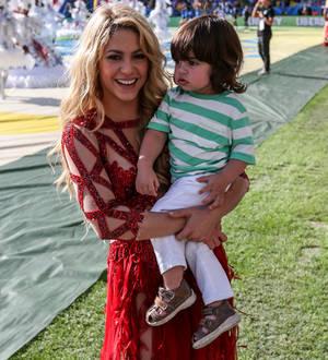 Shakira makes Facebook history with 100 million profile 'likes'