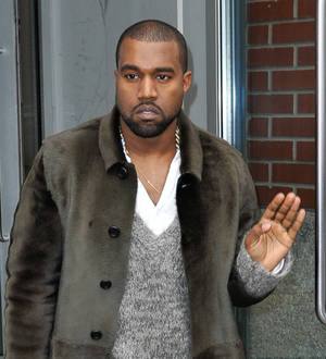 Kanye West postpones Australian tour