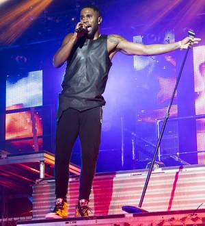 Jason DeRulo apologises to fans for abrupt show ending