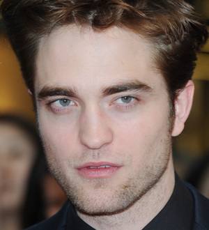 Robert Pattinson's guitar gift for busker
