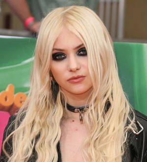 Taylor Momsen defends naked album cover
