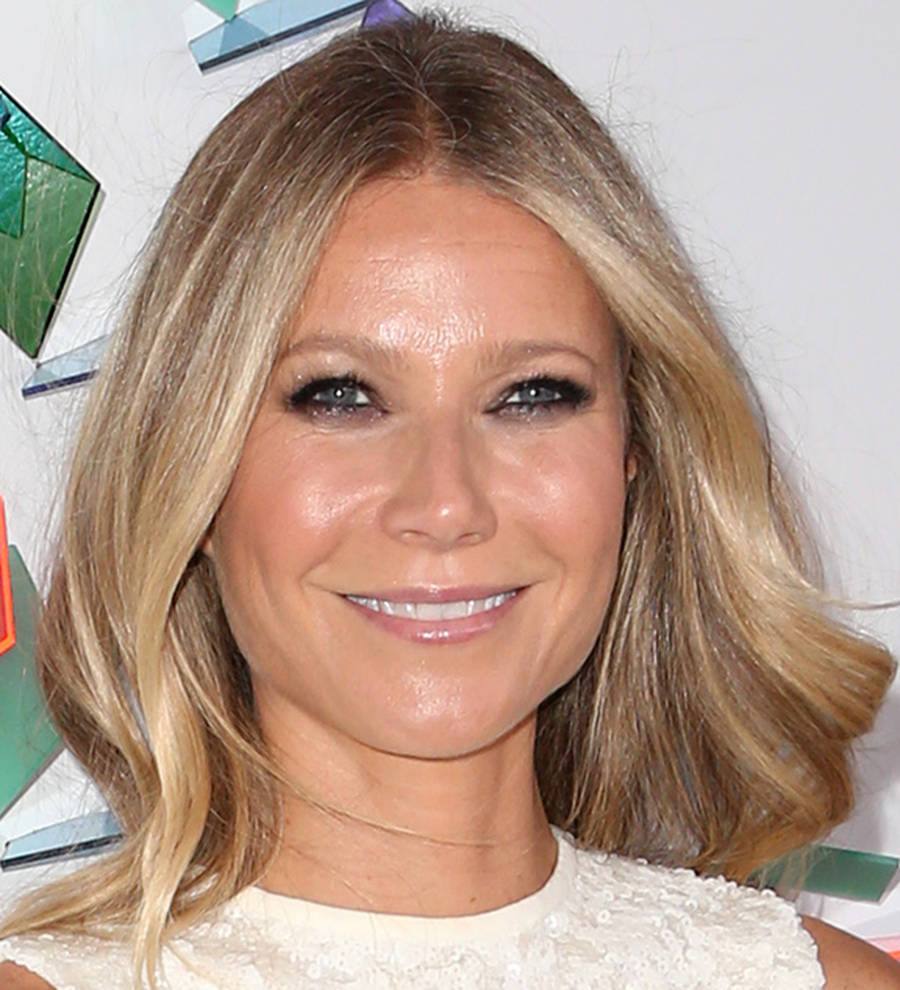 Gwyneth Paltrow gets muddy for first Goop magazine cover