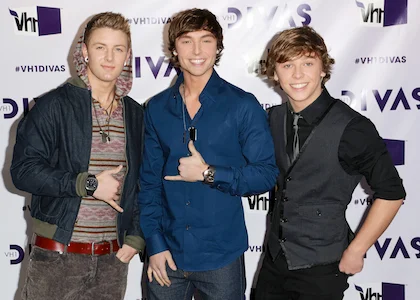 Selena Gomez Adds Emblem3 to Her Tour Line-up!