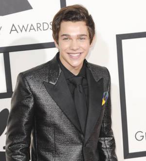 Austin Mahone denies Selena Gomez romance rumors
