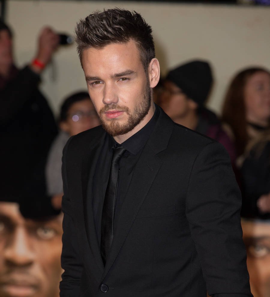 Liam Payne offers Justin Bieber a shoulder to lean on