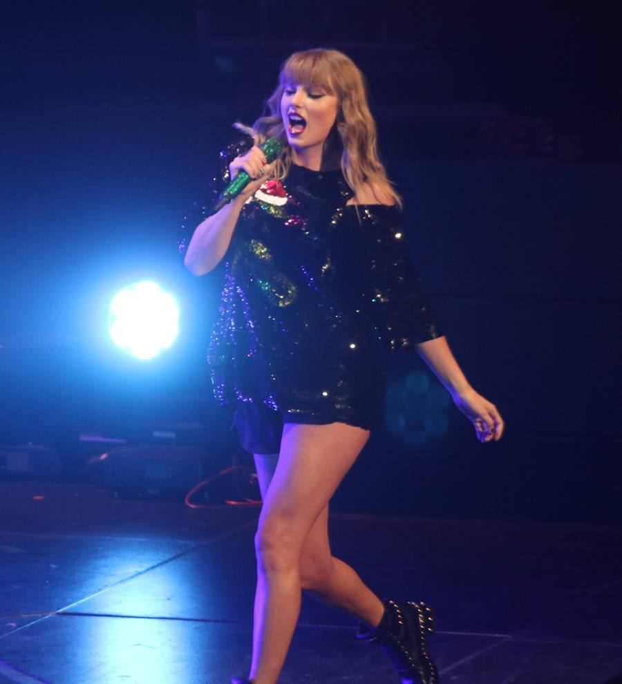 Taylor Swift fans complain Donald Trump supporters have swamped app
