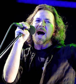Pearl Jam cover Disney hit Let It Go