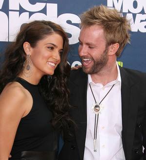 Reed's rep dismisses wedding reports