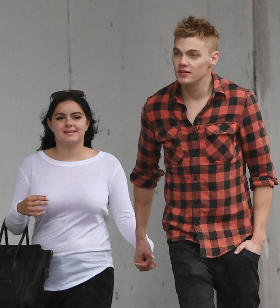 Ariel Winter and Levi Meaden spark dating rumors