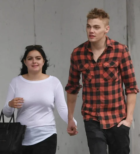 Ariel Winter and Levi Meaden spark dating rumors