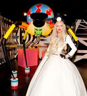 Lady Gaga to count down to 2012 with ball drop honour