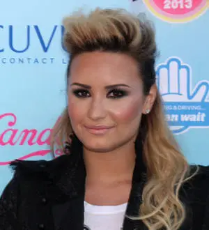 Demi Lovato confirmed for Glee role