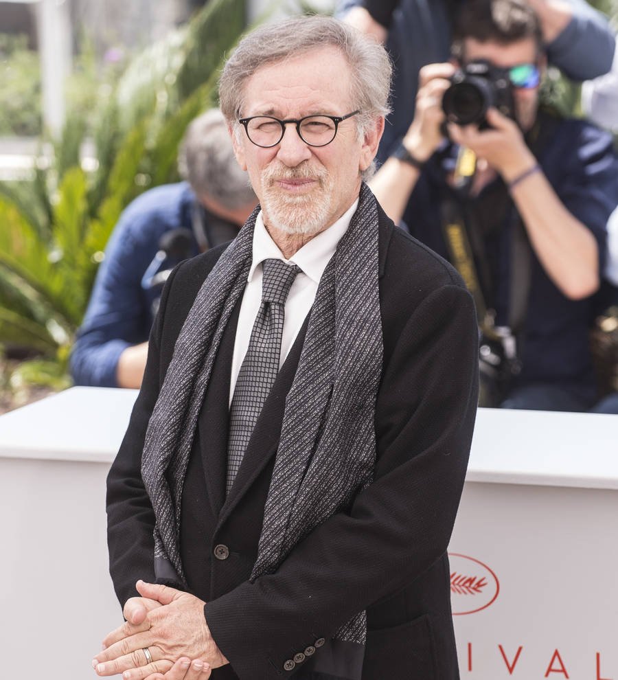 Steven Spielberg & Christopher Nolan lead early Oscars odds