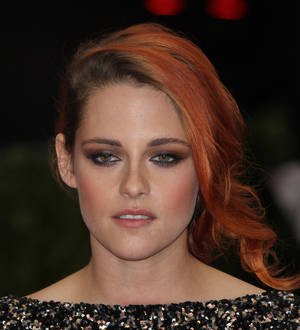 Kristen Stewart threatens legal action over Joan Rivers book